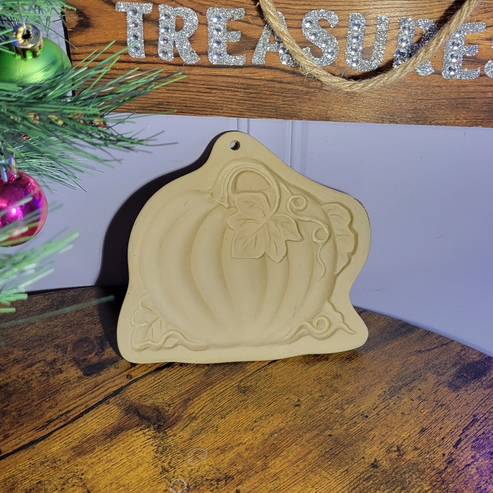 Vintage 1988 Hill Design Brown Bag Cookie Art Pumpkin mold-tan